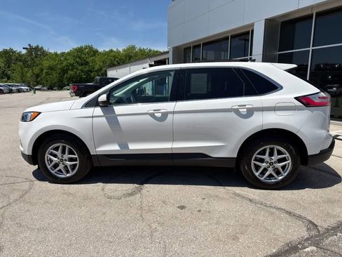 Used 2024 Ford Edge SEL w/ Convenience Package AWD/4WD image 4
