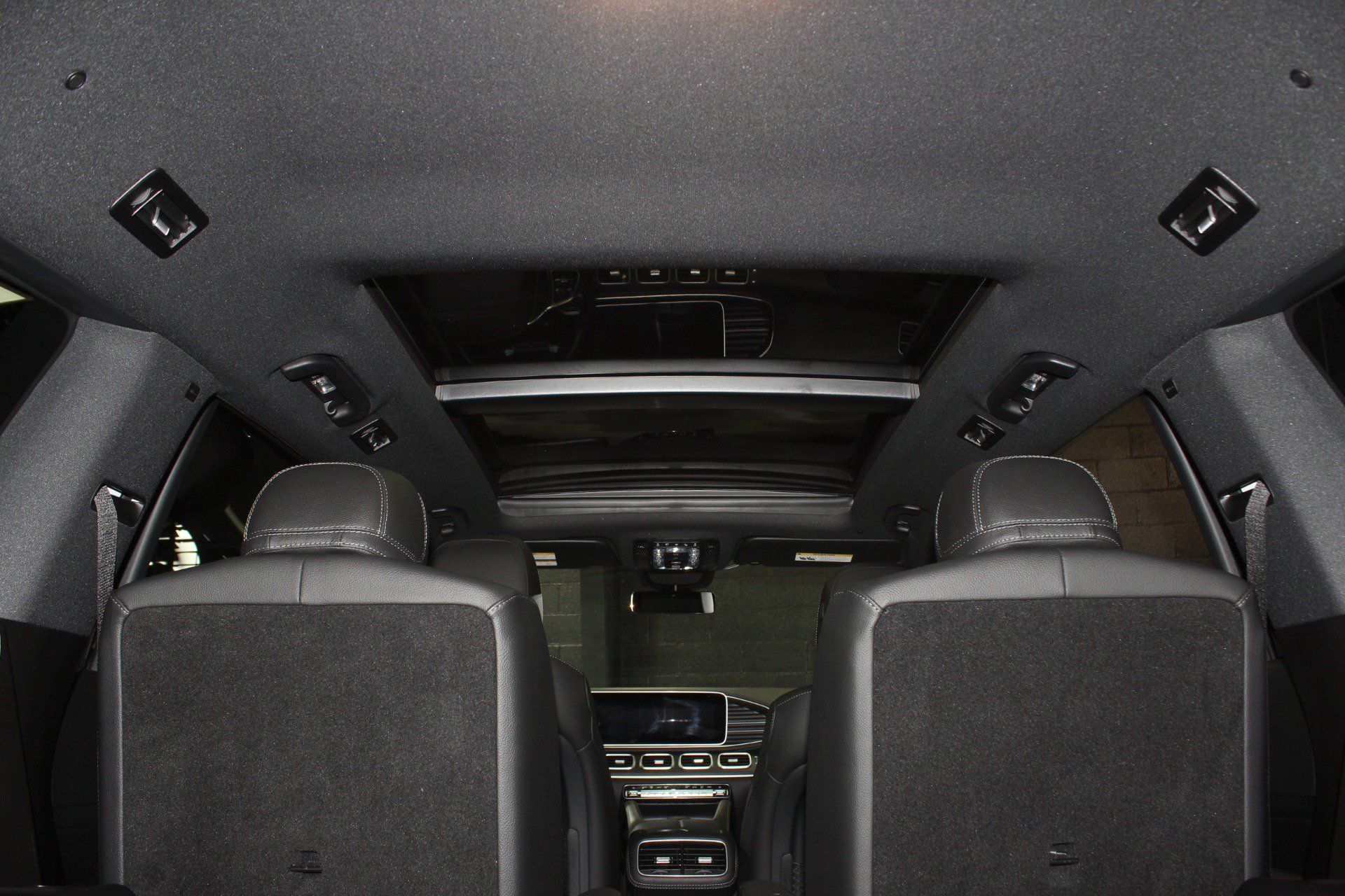 Used 2023 Mercedes-Benz GLS 450 4MATIC image 89