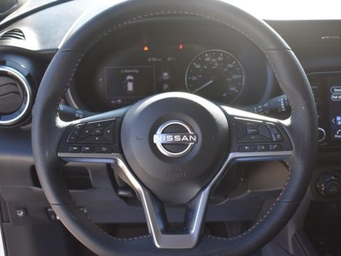 Used 2024 Nissan Kicks SR w/ Interior Electronics Package image 19