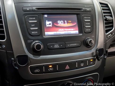 Used 2015 Kia Sorento LX AWD/4WD image 19