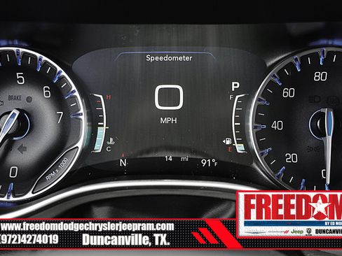 New 2027 Chrysler Pacifica Select AWD/4WD image 32