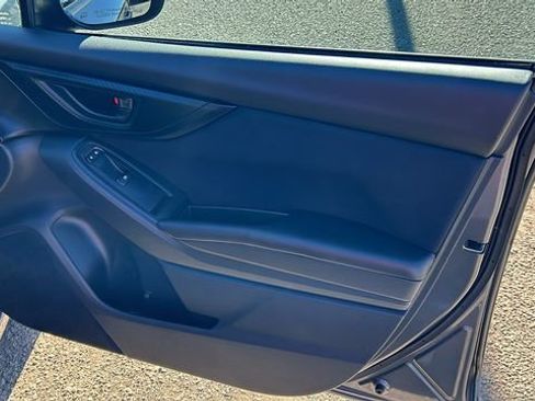 Used 2019 Subaru Impreza 2.0i Premium image 10