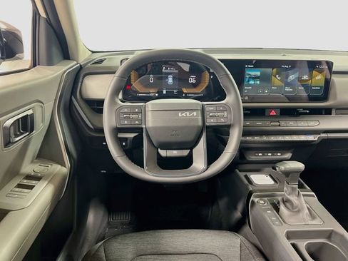 New 2027 Kia Seltos S FWD image 21