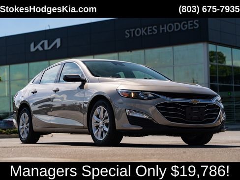 Used 2024 Chevrolet Malibu LT FWD image 1