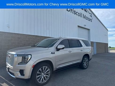 Used 2021 GMC Yukon Denali w/ Denali Premium Package AWD/4WD image 1