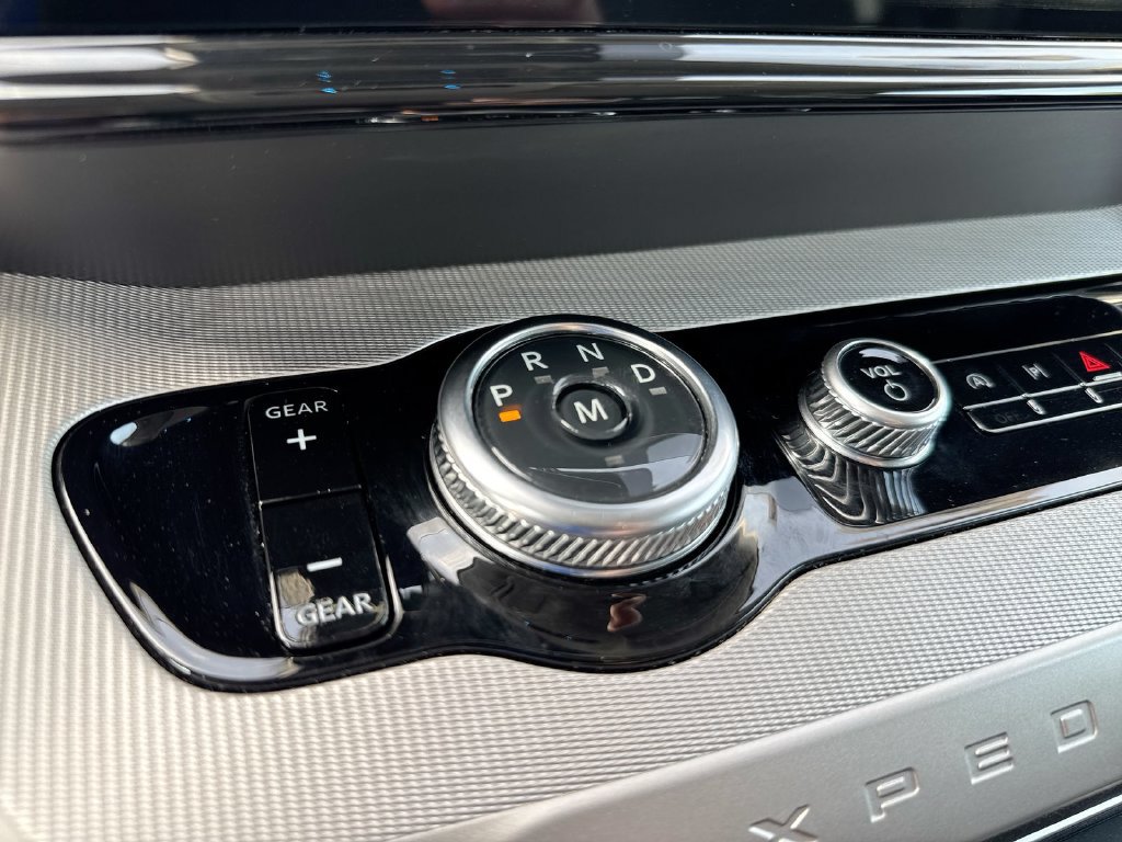 Used 2025 Ford Expedition Max Active AWD/4WD image 18