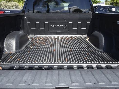 Used 2025 GMC Sierra 1500 SLT RWD image 30