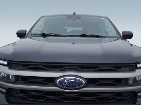 Used 2023 Ford Expedition XLT image 37