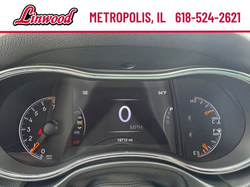 Used 2021 Jeep Grand Cherokee Laredo X AWD/4WD image 18