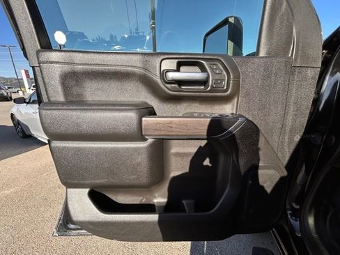 Used 2021 Chevrolet Silverado 2500 LTZ w/ LTZ Convenience Package AWD/4WD image 24