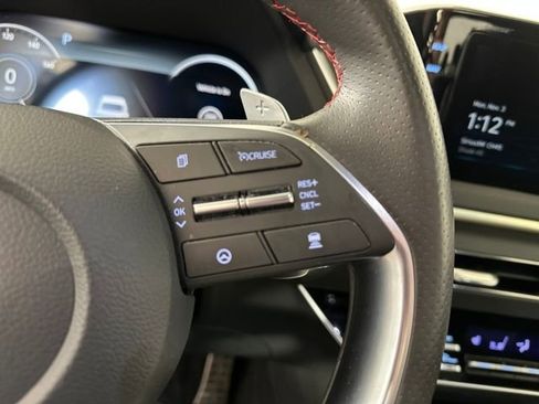 Used 2023 Hyundai Sonata SEL Plus image 16
