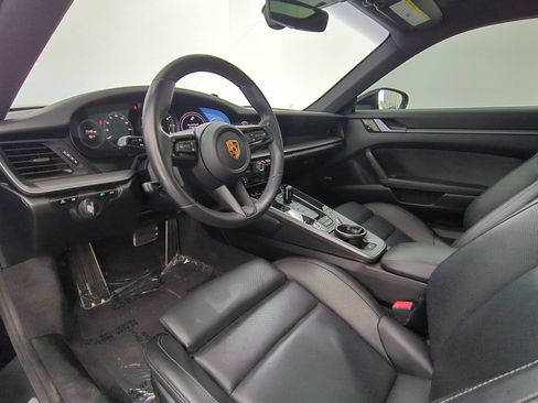 Used 2020 Porsche 911 Carrera S RWD image 4
