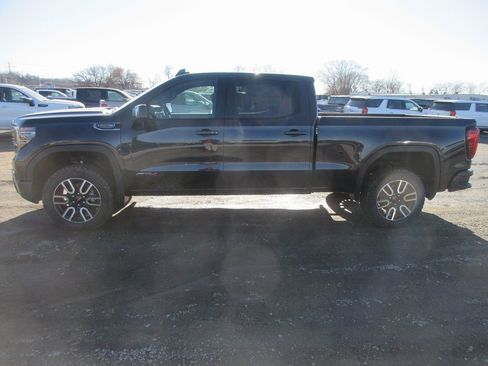 New 2026 GMC Sierra 1500 AT4 w/ AT4 Premium Package image 10