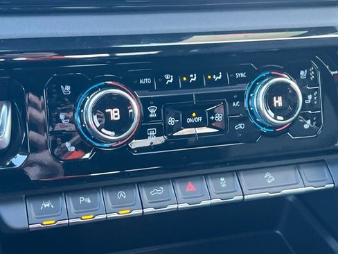 New 2026 GMC Sierra 1500 AT4 w/ AT4 Premium Package image 17