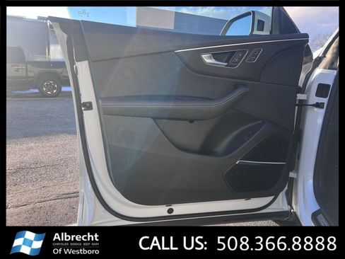 Used 2023 Audi Q8 Premium Plus w/ Premium Plus Package image 11