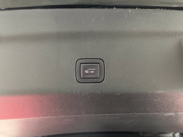 Used 2023 Cadillac Escalade Sport w/ LPO, ONYX Package AWD/4WD image 42