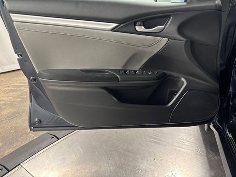 Certified 2017 Honda Civic EX-T image 25