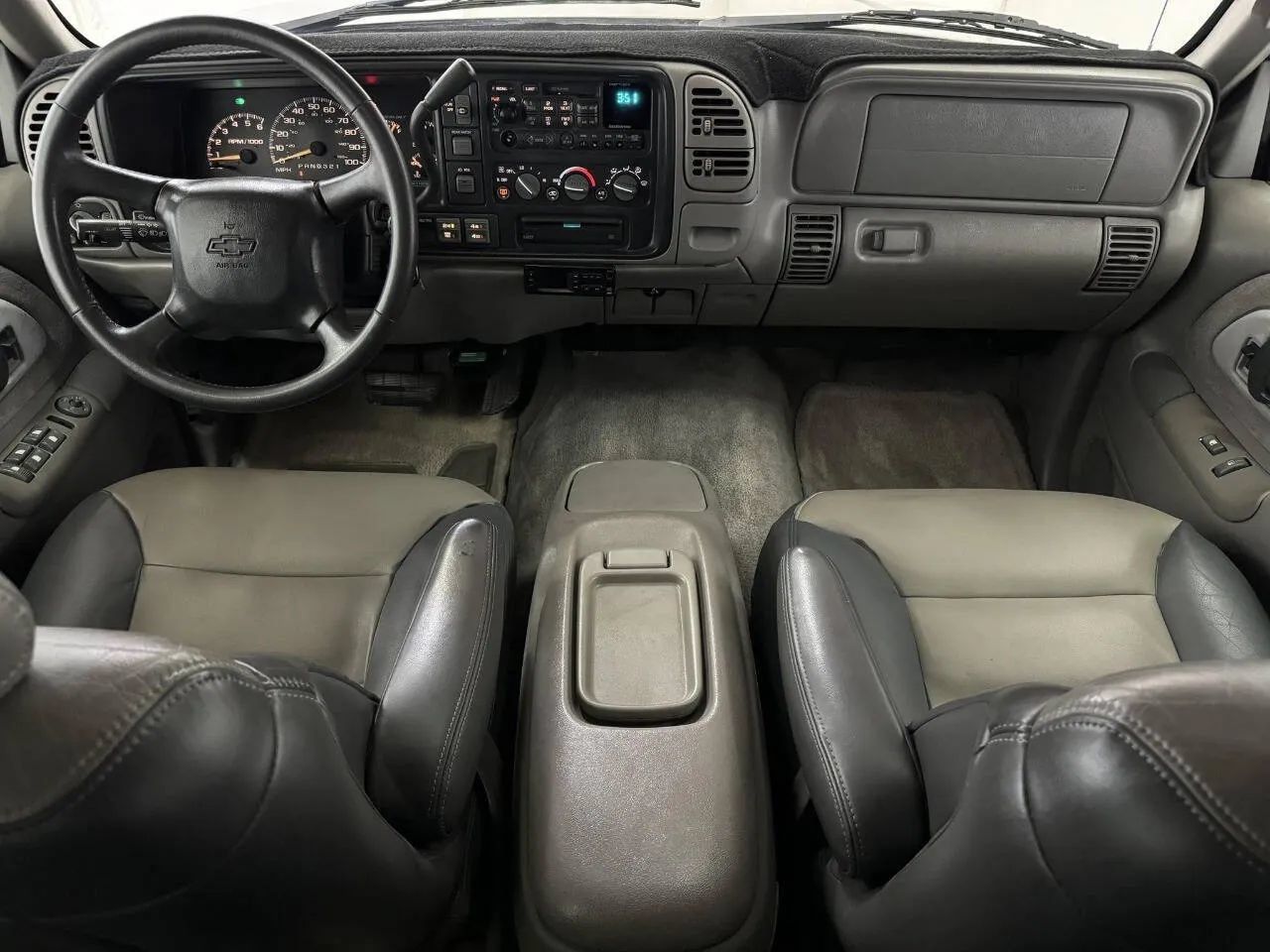 Used 2000 Chevrolet Tahoe Z71 w/ Comfort & Security Pkg AWD/4WD image 2