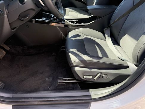 Used 2023 Kia Niro Wind w/ Wind Preserve Package FWD image 62