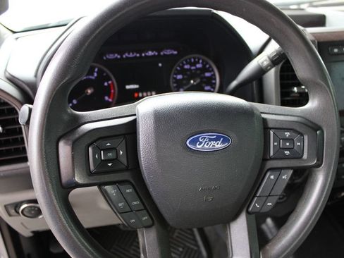 Used 2022 Ford F250 XL w/ STX Appearance Package AWD/4WD image 9