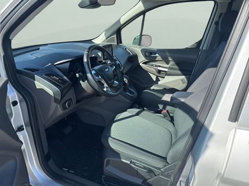 Used 2019 Ford Transit Connect XLT image 9