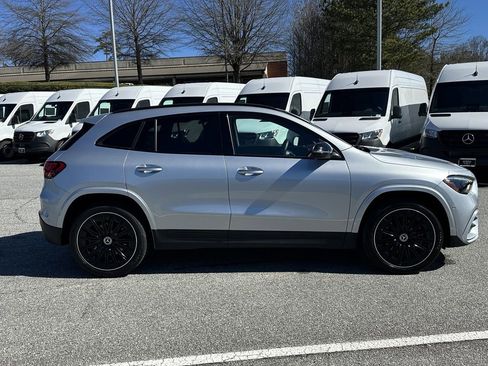 Certified 2025 Mercedes-Benz GLA 250 4MATIC image 9