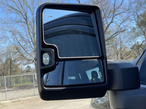 Used 2024 Chevrolet Silverado 2500 Custom w/ Custom Value Package image 30