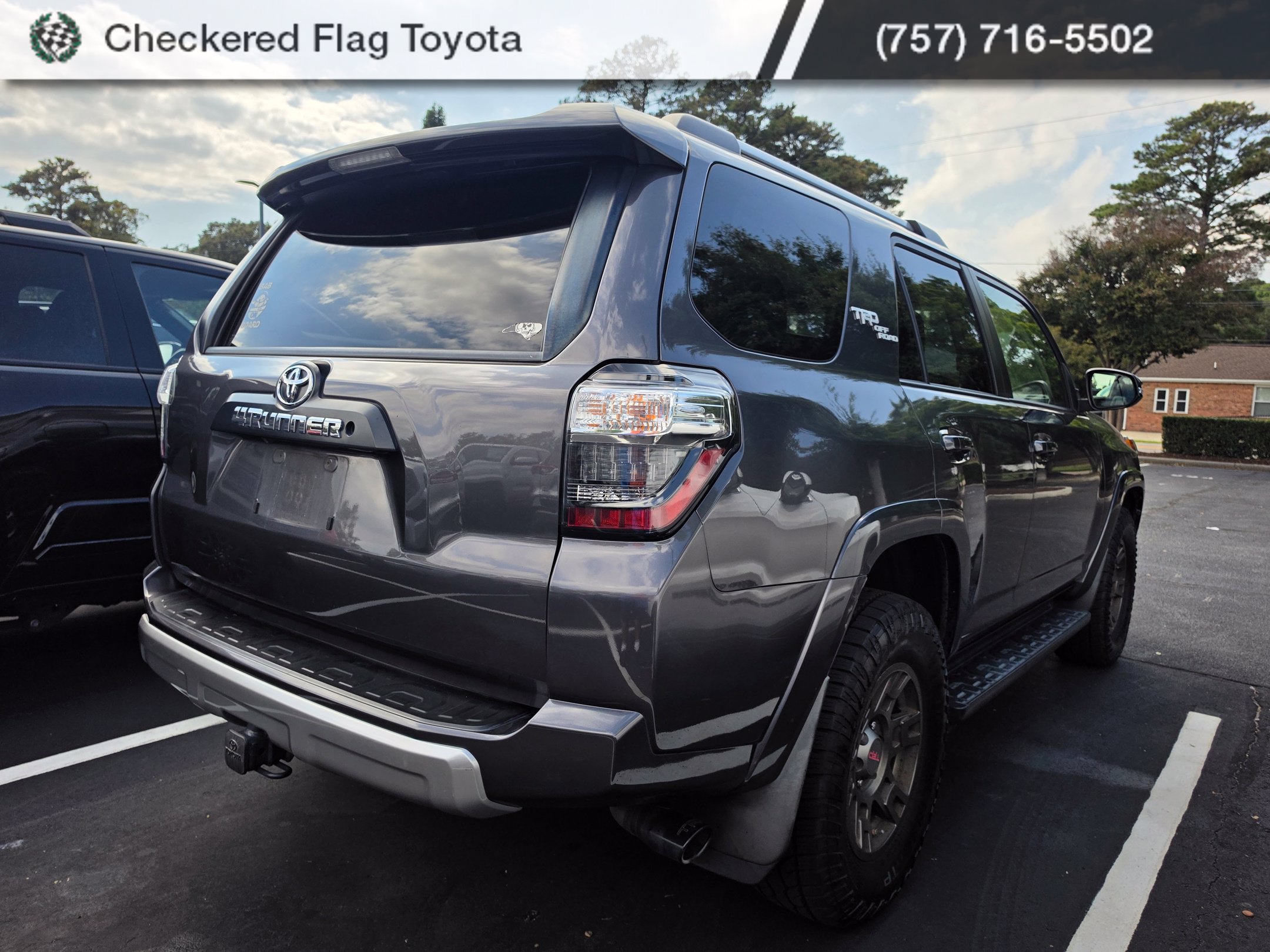 Used 2018 Toyota 4Runner TRD Off-Road Premium w/ TRD Performance Package AWD/4WD image 6