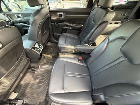Used 2024 Kia Sorento SX FWD image 10