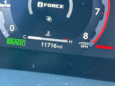 Used 2025 Toyota Tacoma TRD Sport w/ TRD Sport Upgrade Package image 29