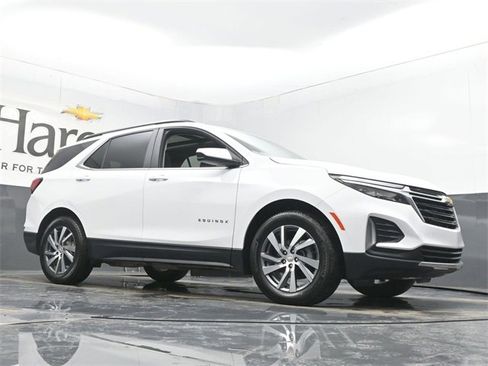 Used 2024 Chevrolet Equinox LT w/ LPO, Floor Liner Package image 2