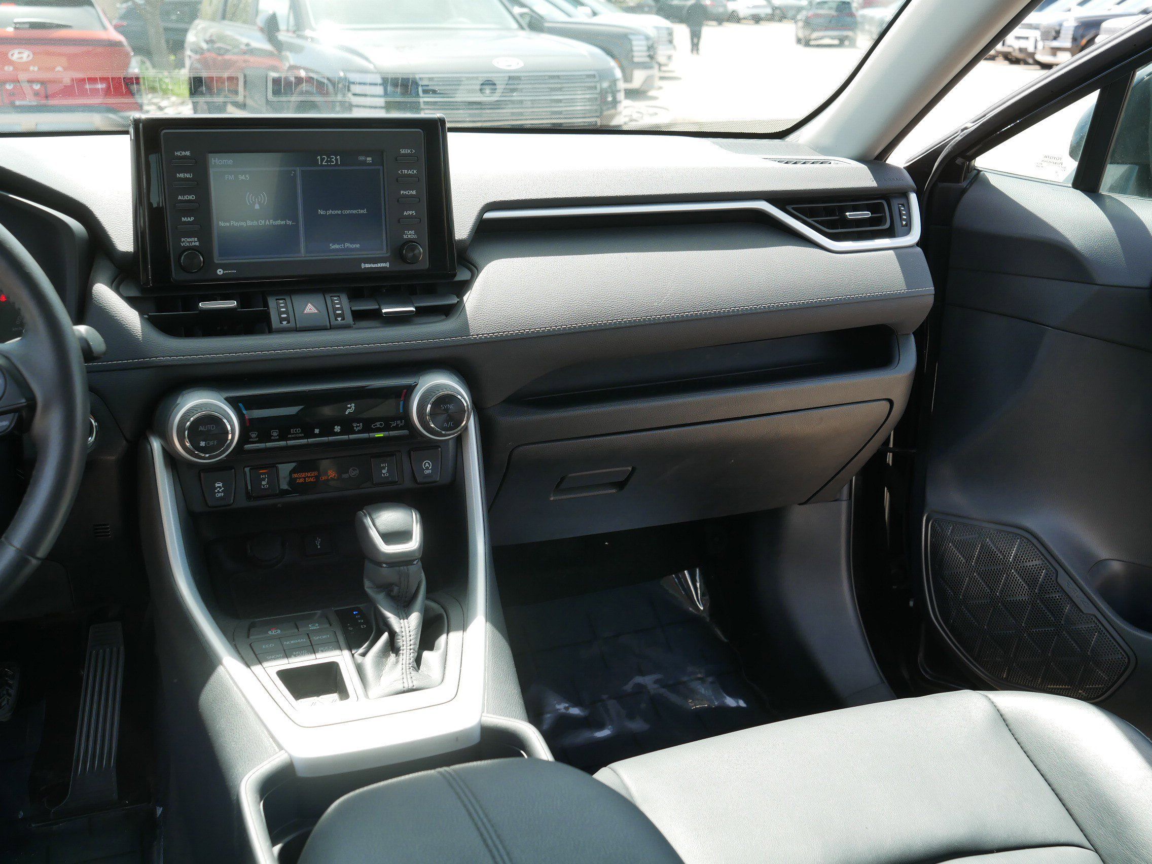 Used 2021 Toyota RAV4 XLE Premium AWD/4WD image 22