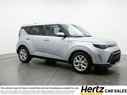 Used 2025 Kia Soul LX w/ LX Technology Package