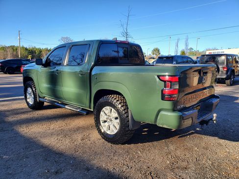 Used 2022 Nissan Frontier SV image 4
