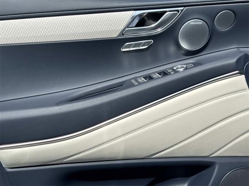 Used 2026 Genesis GV80 3.5T Prestige image 15