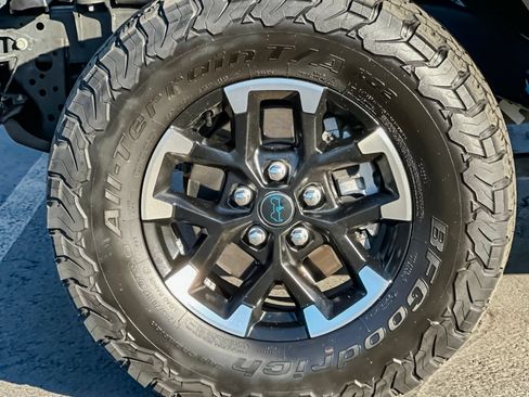 Used 2024 Jeep Wrangler Unlimited Rubicon 4xe AWD/4WD image 26