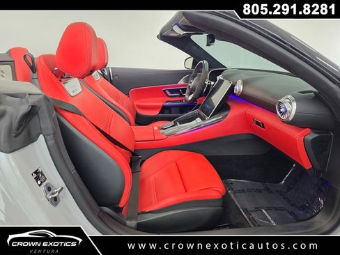 Used 2022 Mercedes-Benz SL 63 AMG 4MATIC w/ AMG Aerodynamic Package image 35