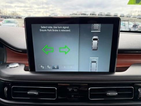 Used 2021 Lincoln Aviator Grand Touring w/ Equipment Group 302A image 33