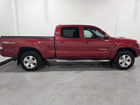 Used 2015 Toyota Tacoma Base image 20
