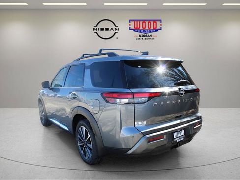 New 2026 Nissan Pathfinder Platinum AWD/4WD image 5
