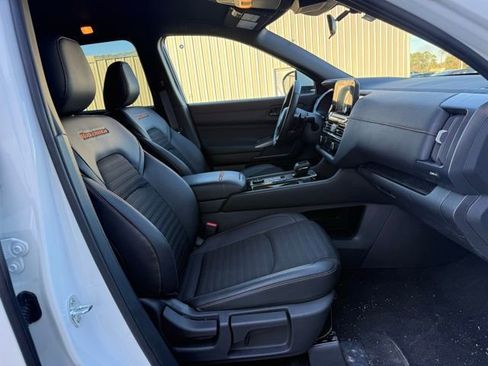 New 2025 Nissan Pathfinder Rock Creek image 32