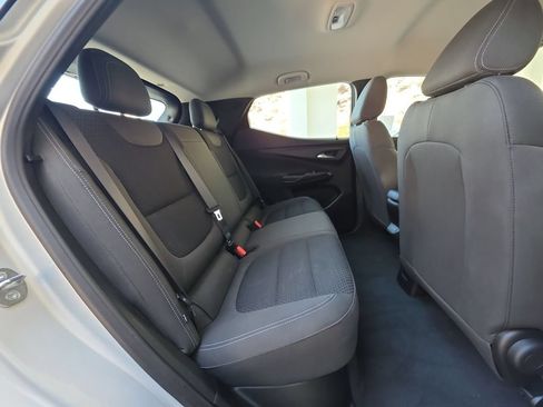 Used 2023 Chevrolet Bolt EUV LT FWD image 28
