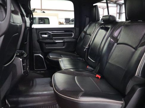 Used 2019 RAM 2500 Laramie AWD/4WD image 10