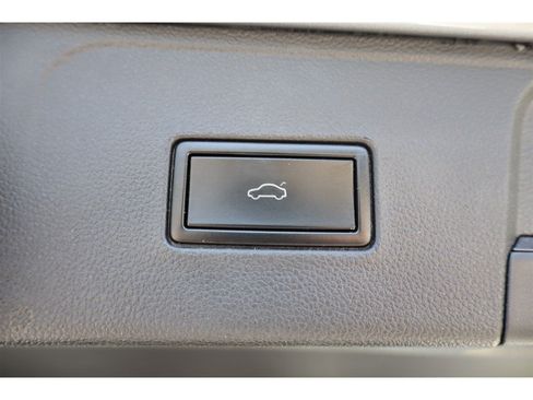 Used 2021 Volkswagen Atlas SE FWD image 7