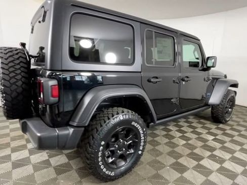 Used 2023 Jeep Wrangler Unlimited w/ 8.4" Radio Group AWD/4WD image 4