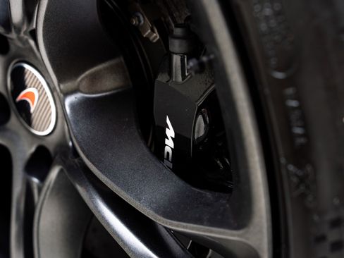 Used 2018 McLaren 720S Performance RWD image 22
