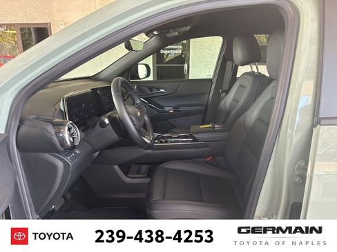 Used 2026 Chevrolet Equinox LT w/ Convenience Package II FWD image 14