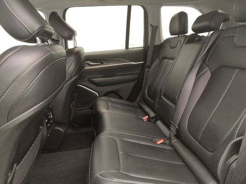 Used 2022 Jeep Grand Cherokee Limited 4xe image 18