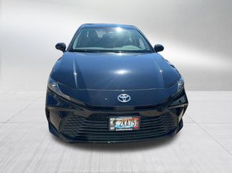 Used 2025 Toyota Camry LE video 2