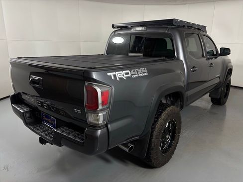 Used 2021 Toyota Tacoma TRD Off-Road image 8
